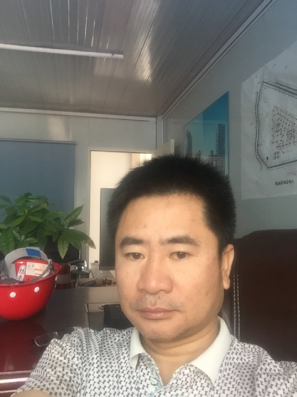 一步之遥的第一张照片--深圳交友中心